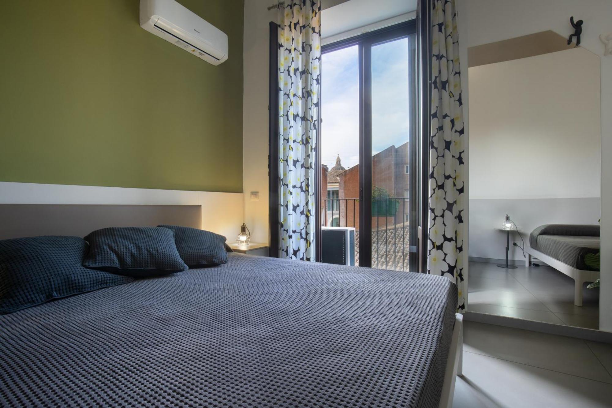 Suite Inn كاتانيا الغرفة الصورة